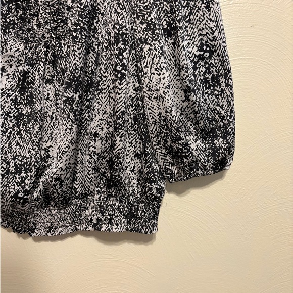 Coldwater Creek Black and White Textured Blouse - Picture 7 of 8